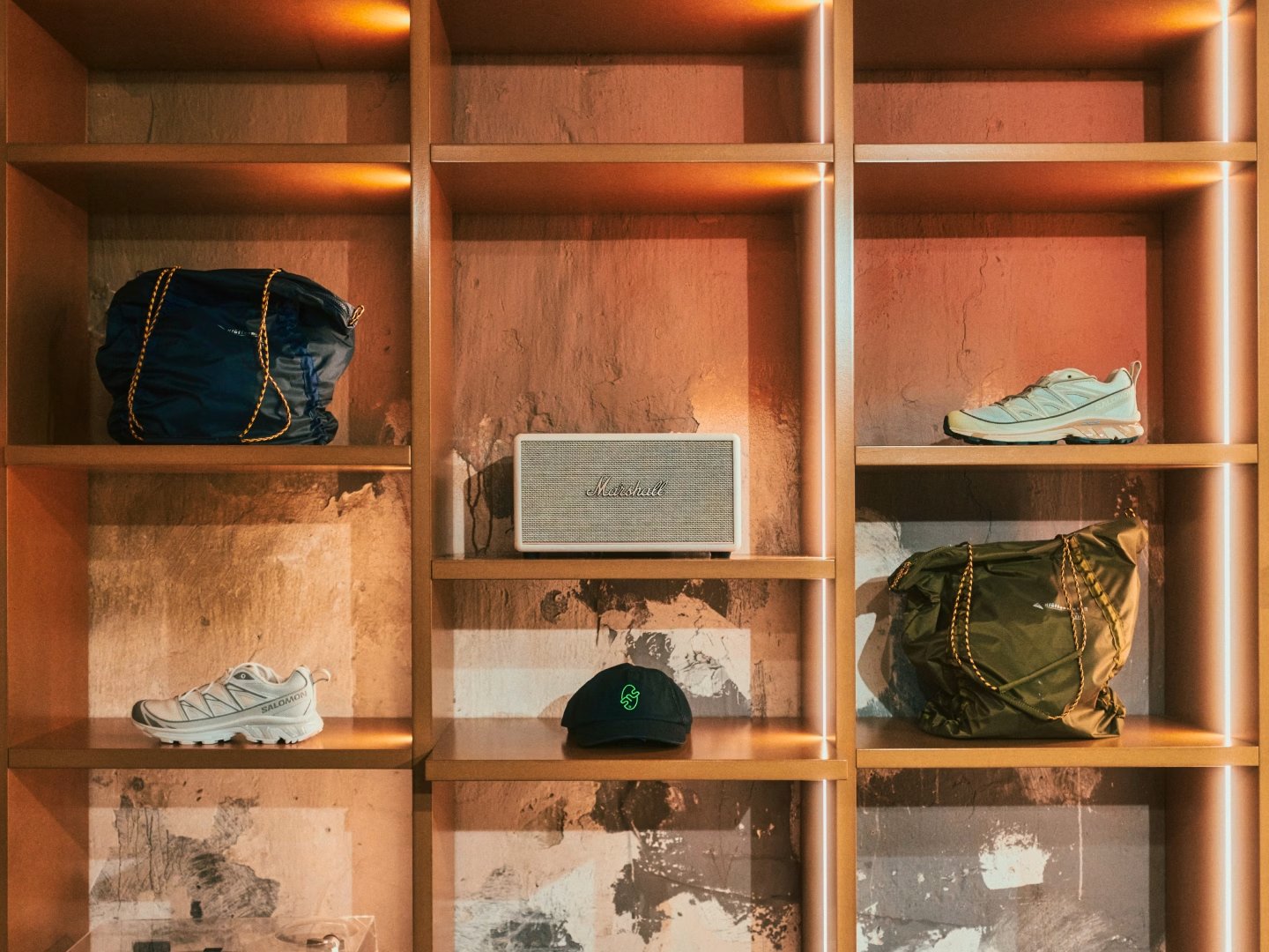 Marshall speaker in retail environment